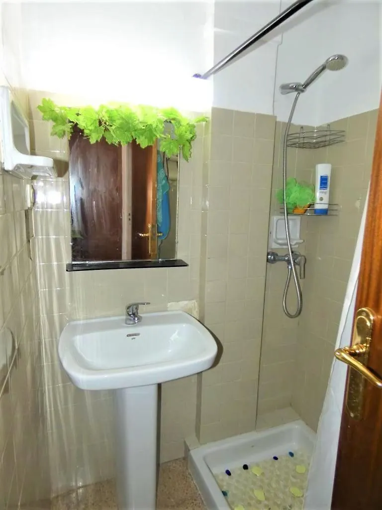 Apartment Apartamento Canyelles Petites Roses Spain
