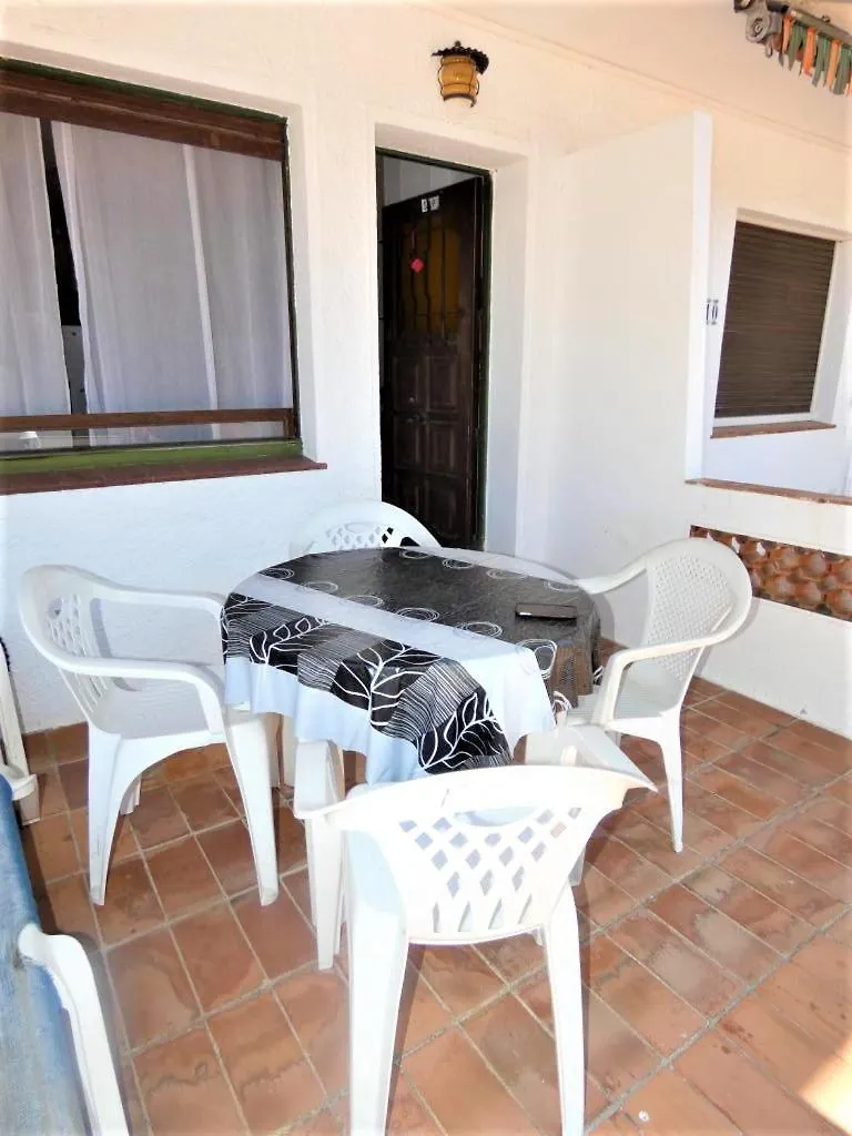 Apartamento Canyelles Petites Roses Apartment